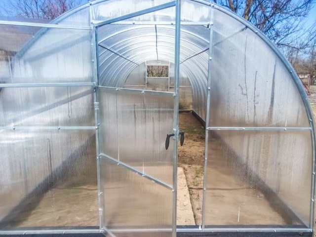 Greenhouse Plastic Sheeting Images