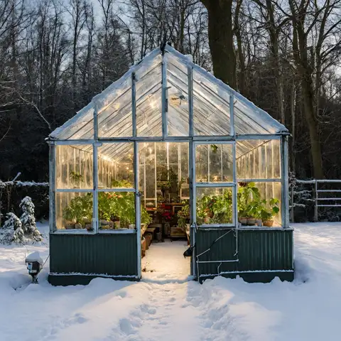 Deep Winter Greenhouse Design